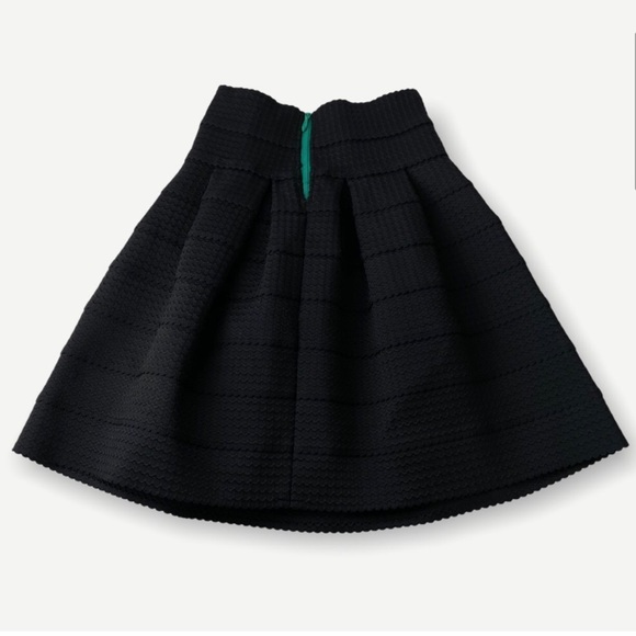 Anthropologie Girls From Savoy Ponte Skirt! - Picture 5 of 6